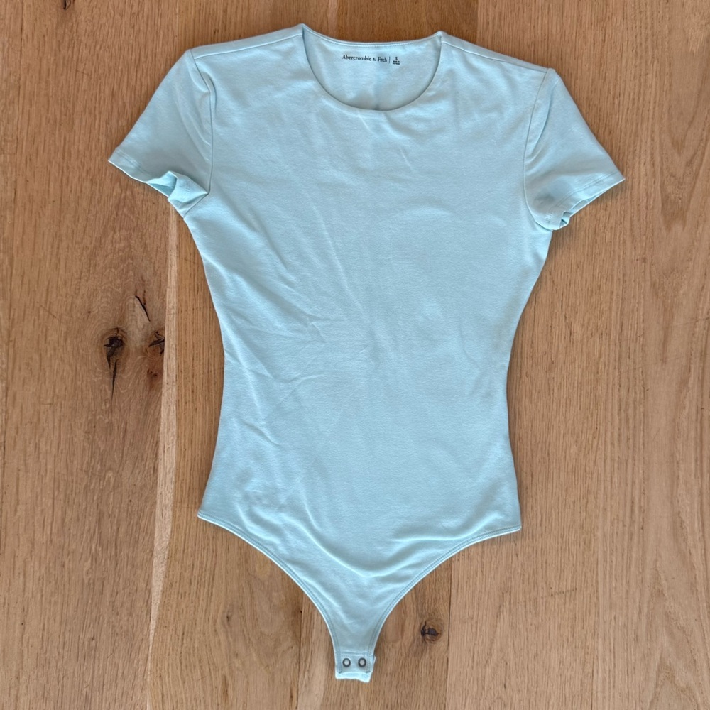 Abercrombie & Fitch Seamless Fabric Crew Bodysuit - Pale Aqua NWOT